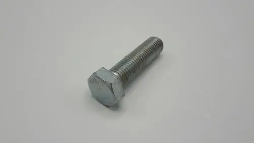 Sechskantschraube aus Metall, sichtbar mit einem zentralen Gewinde und einem flachen, hexagonalen Kopf. Marke: Remeha.